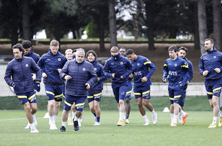 Fenerbahçe'de Sevilla Hazırlıkları Devam Ediyor
