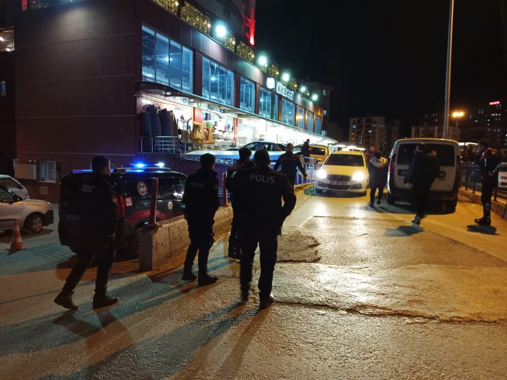 Kastamonu'da Avm'nin Kafeteryasında Tartıştığı Kişiyi Tabancayla Öldürdü
