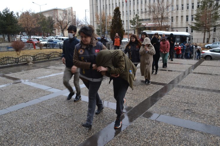 Erzurum'da Fuhuş Operasyonu: 15 Gözaltı